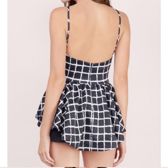 Black and White Checkard Peplum Backless Top - Picture 2 of 9